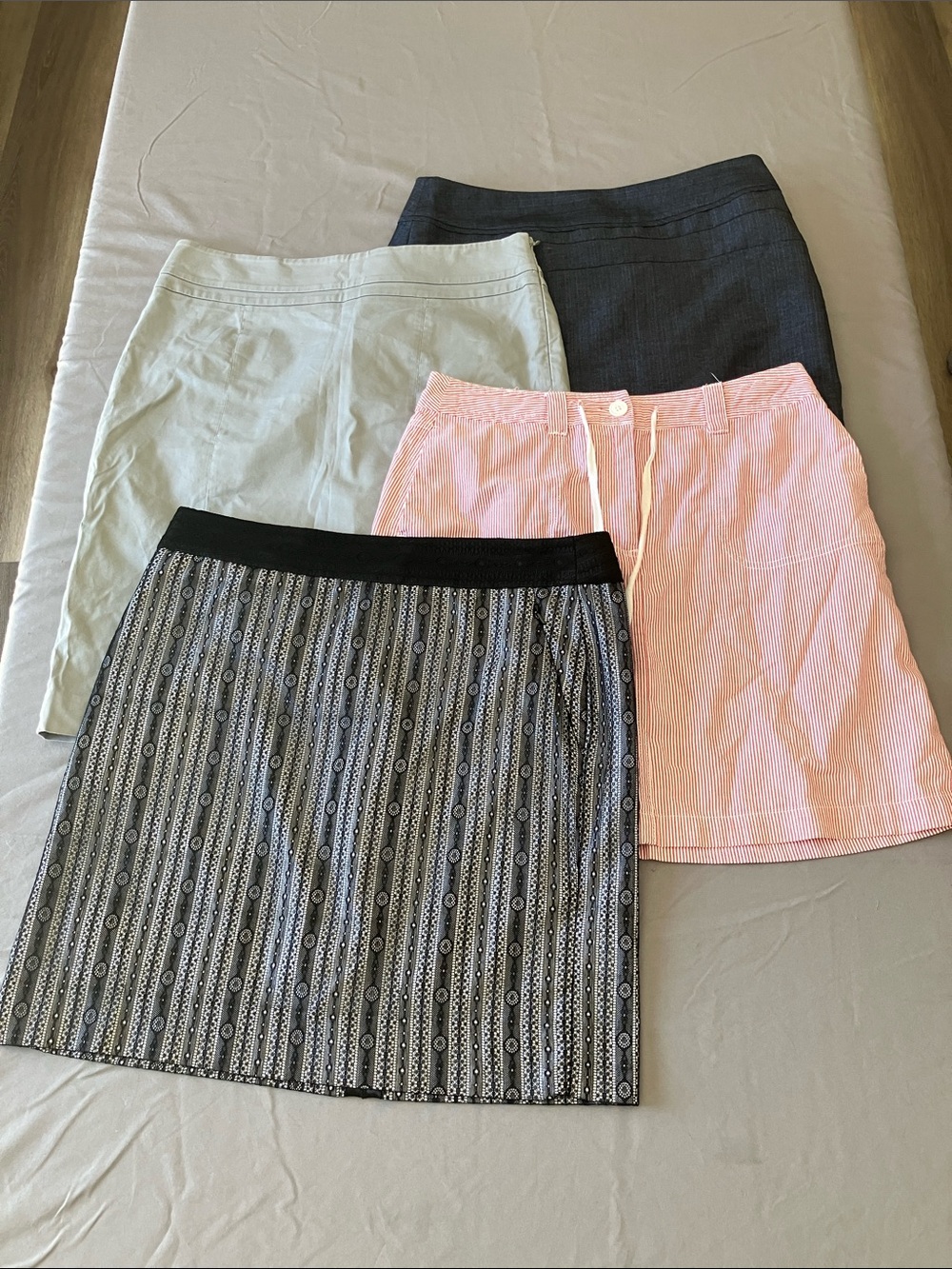 Assorted Women's Skirt Bundle - Pink, Black, Light Gray, Navy - Size 6